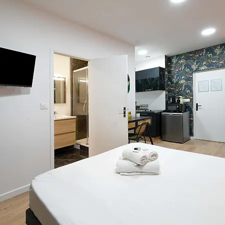 Modern Secure Studio- Perfect For 2- Catacombs Appartement